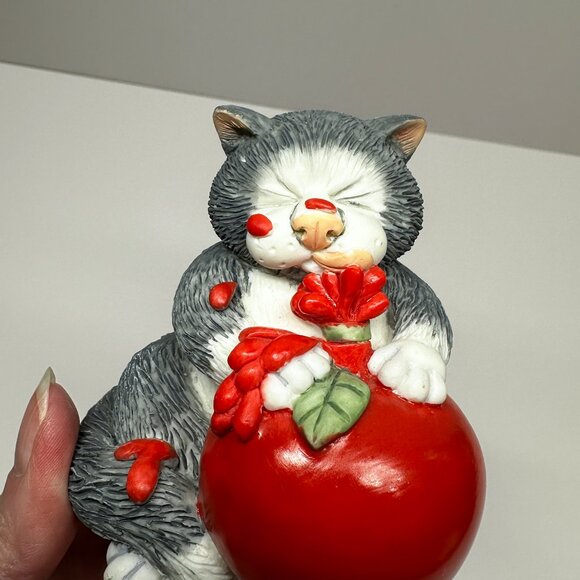 Comic Curious Cats Grey Gray Cat Sauced Tomato Pizza Sauce Chubby